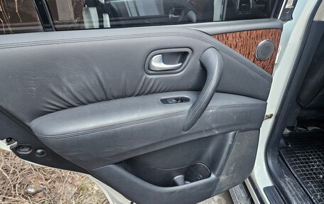 Nissan Patrol, 2012 год, 1 290 000 рублей, 12 фотография