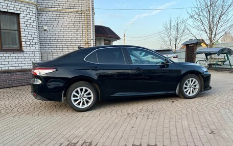 Toyota Camry, 2021 год, 2 450 000 рублей, 4 фотография
