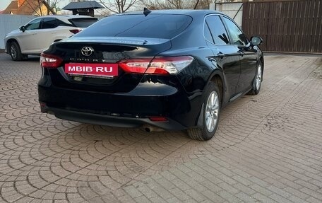 Toyota Camry, 2021 год, 2 450 000 рублей, 5 фотография