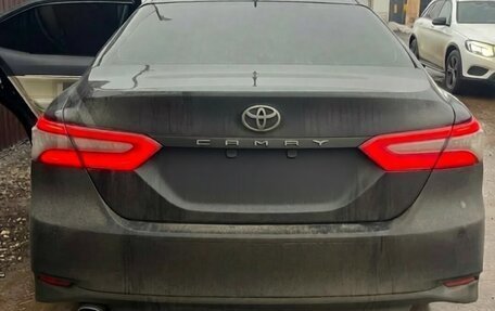 Toyota Camry, 2020 год, 2 350 000 рублей, 6 фотография