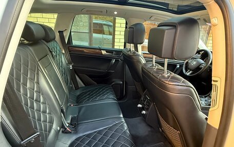 Volkswagen Touareg III, 2017 год, 2 850 000 рублей, 11 фотография