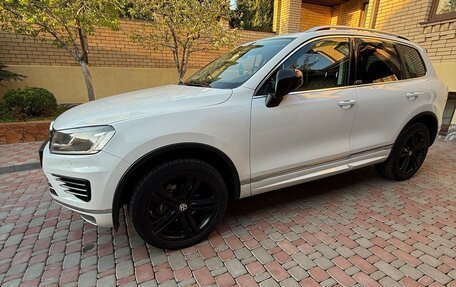 Volkswagen Touareg III, 2017 год, 2 850 000 рублей, 4 фотография