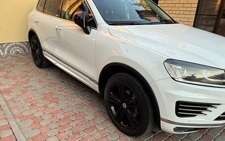 Volkswagen Touareg III, 2017 год, 2 850 000 рублей, 2 фотография