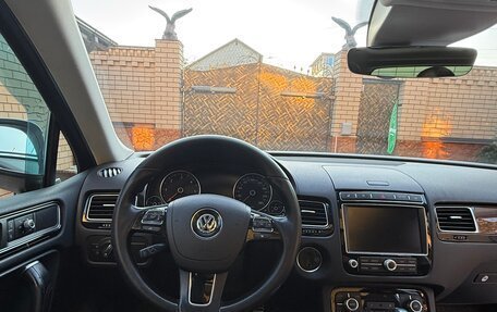 Volkswagen Touareg III, 2017 год, 2 850 000 рублей, 13 фотография