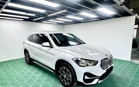 BMW X1, 2022 год, 2 300 000 рублей, 3 фотография