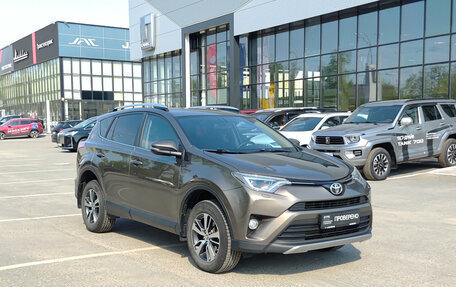 Toyota RAV4, 2018 год, 2 350 000 рублей, 6 фотография