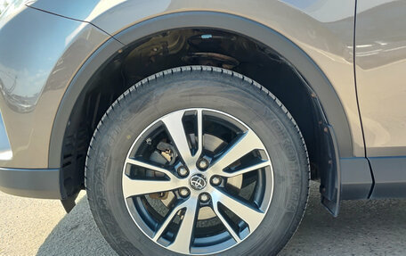 Toyota RAV4, 2018 год, 2 350 000 рублей, 22 фотография