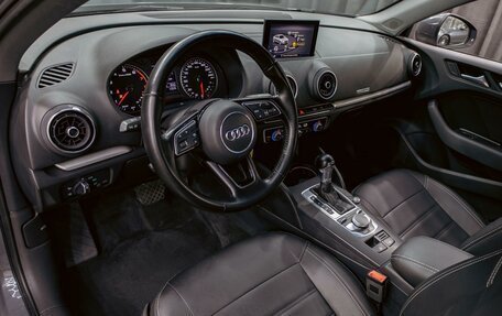 Audi A3, 2019 год, 1 625 000 рублей, 13 фотография