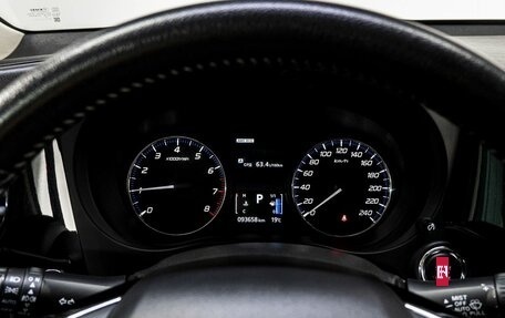 Mitsubishi Outlander III рестайлинг 3, 2021 год, 2 600 000 рублей, 23 фотография