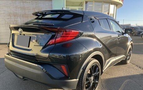 Toyota C-HR I рестайлинг, 2022 год, 1 470 000 рублей, 7 фотография