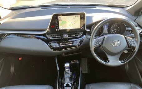 Toyota C-HR I рестайлинг, 2022 год, 1 470 000 рублей, 11 фотография