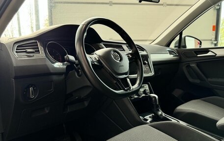 Volkswagen Tiguan II, 2020 год, 2 230 000 рублей, 12 фотография