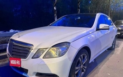Mercedes-Benz E-Класс, 2012 год, 850 000 рублей, 1 фотография