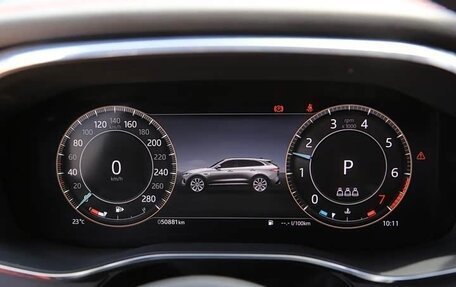 Jaguar F-Pace, 2024 год, 4 445 000 рублей, 16 фотография