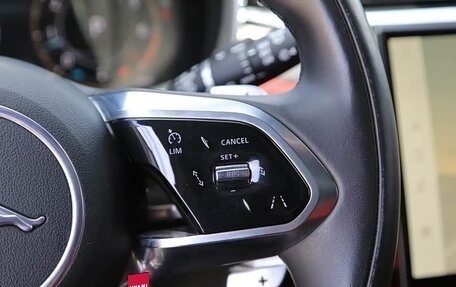 Jaguar F-Pace, 2024 год, 4 445 000 рублей, 15 фотография