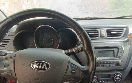 KIA Rio III рестайлинг, 2013 год, 700 000 рублей, 4 фотография
