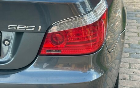 BMW 5 серия, 2009 год, 1 150 000 рублей, 17 фотография