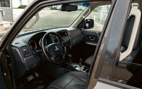 Mitsubishi Pajero IV, 2019 год, 2 795 000 рублей, 13 фотография