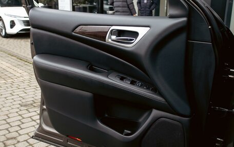 Nissan Pathfinder, 2016 год, 1 615 000 рублей, 12 фотография