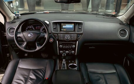 Nissan Pathfinder, 2016 год, 1 615 000 рублей, 16 фотография