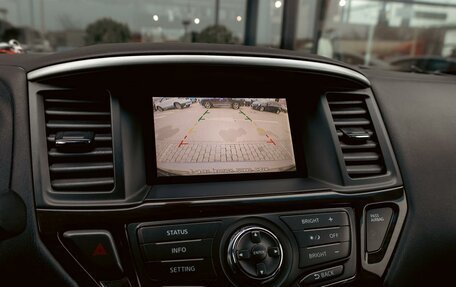 Nissan Pathfinder, 2016 год, 1 615 000 рублей, 14 фотография