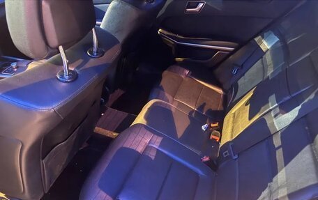 Mercedes-Benz E-Класс, 2012 год, 850 000 рублей, 4 фотография