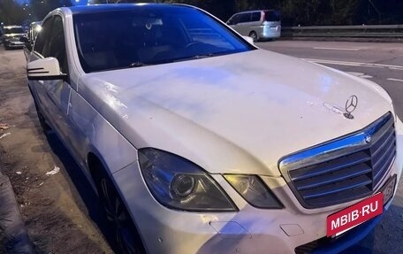 Mercedes-Benz E-Класс, 2012 год, 850 000 рублей, 7 фотография