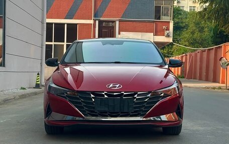 Hyundai Elantra, 2022 год, 1 400 000 рублей, 2 фотография