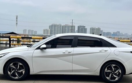 Hyundai Elantra, 2021 год, 1 320 000 рублей, 5 фотография