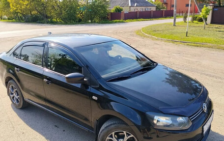 Volkswagen Polo VI (EU Market), 2012 год, 750 000 рублей, 1 фотография