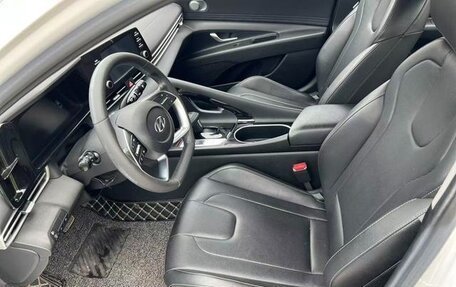 Hyundai Elantra, 2022 год, 1 100 000 рублей, 7 фотография