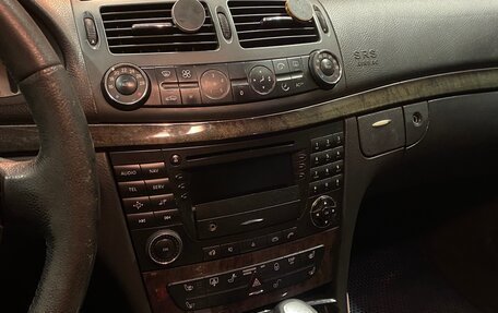 Mercedes-Benz E-Класс, 2003 год, 775 000 рублей, 2 фотография