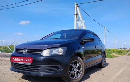 Volkswagen Polo VI (EU Market), 2012 год, 750 000 рублей, 2 фотография