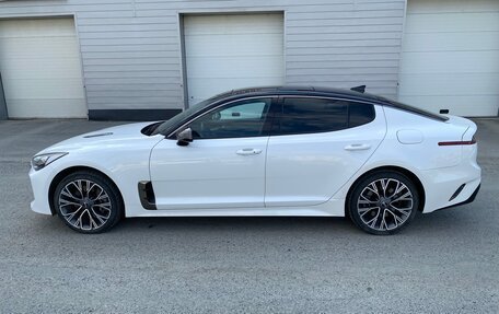 KIA Stinger I, 2018 год, 2 500 000 рублей, 3 фотография