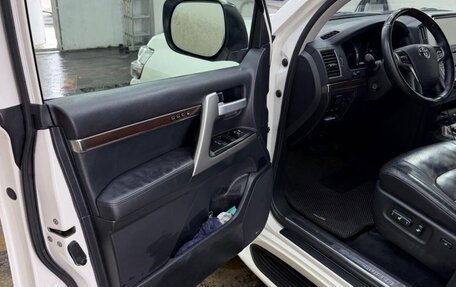 Toyota Land Cruiser 200, 2016 год, 5 400 000 рублей, 7 фотография