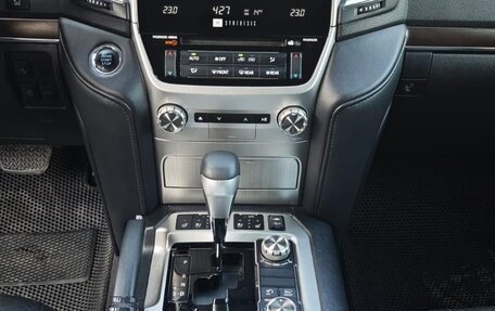 Toyota Land Cruiser 200, 2016 год, 5 400 000 рублей, 5 фотография