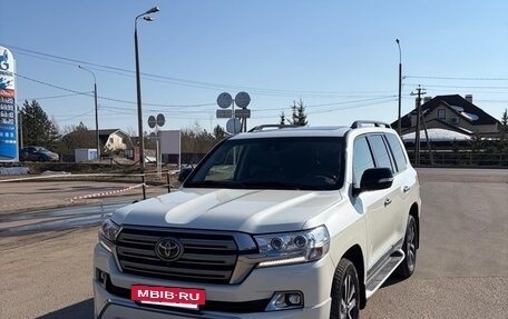 Toyota Land Cruiser 200, 2016 год, 5 400 000 рублей, 2 фотография