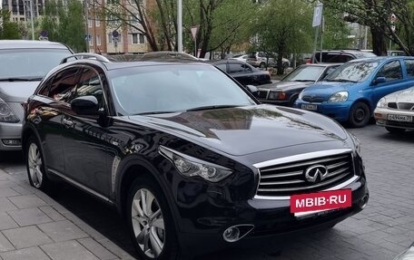 Infiniti FX II, 2013 год, 2 050 000 рублей, 2 фотография