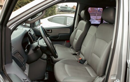 Hyundai Grand Starex Grand Starex I рестайлинг 2, 2013 год, 1 495 000 рублей, 11 фотография