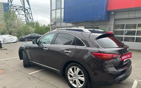 Infiniti QX70, 2015 год, 2 450 000 рублей, 3 фотография