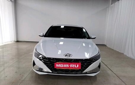 Hyundai Elantra, 2022 год, 1 120 000 рублей, 2 фотография