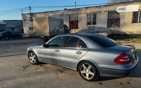 Mercedes-Benz E-Класс, 2003 год, 620 000 рублей, 3 фотография