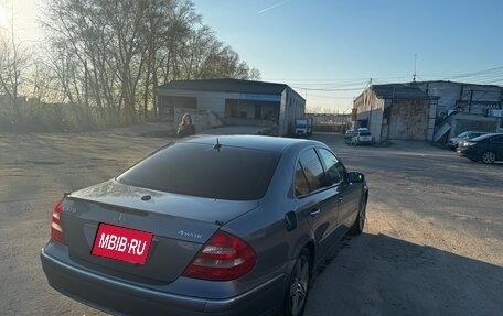 Mercedes-Benz E-Класс, 2003 год, 620 000 рублей, 6 фотография