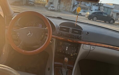 Mercedes-Benz E-Класс, 2003 год, 620 000 рублей, 11 фотография