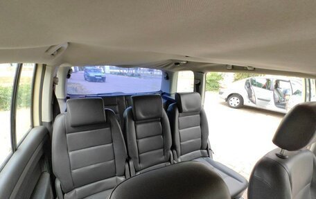 Volkswagen Touran III, 2004 год, 505 000 рублей, 8 фотография