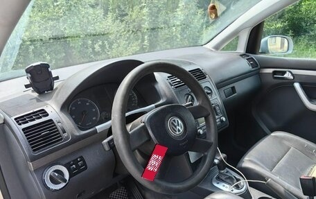 Volkswagen Touran III, 2004 год, 505 000 рублей, 11 фотография