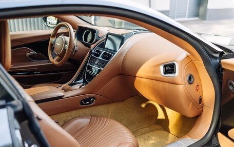 Aston Martin DB11 I, 2019 год, 17 990 000 рублей, 20 фотография