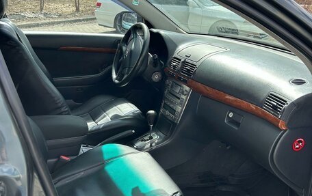 Toyota Avensis III рестайлинг, 2006 год, 649 000 рублей, 10 фотография