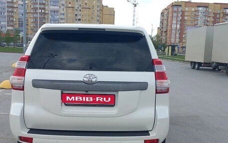 Toyota Land Cruiser Prado 150 рестайлинг 2, 2014 год, 3 600 000 рублей, 2 фотография