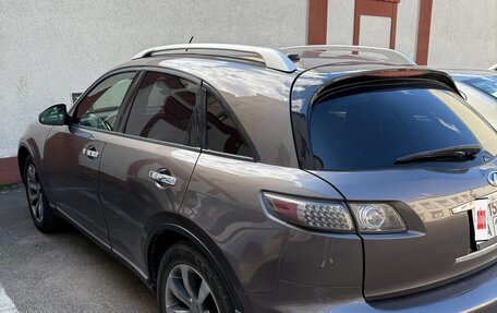 Infiniti FX I, 2004 год, 950 000 рублей, 24 фотография